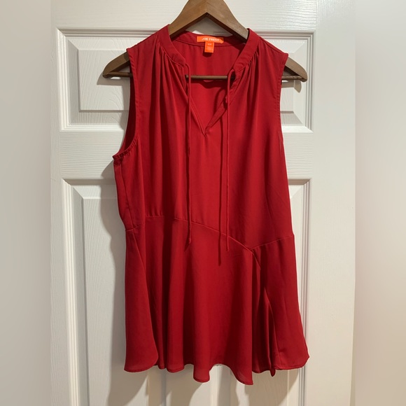 Joe Fresh red sleeveless blouse - Picture 2 of 8